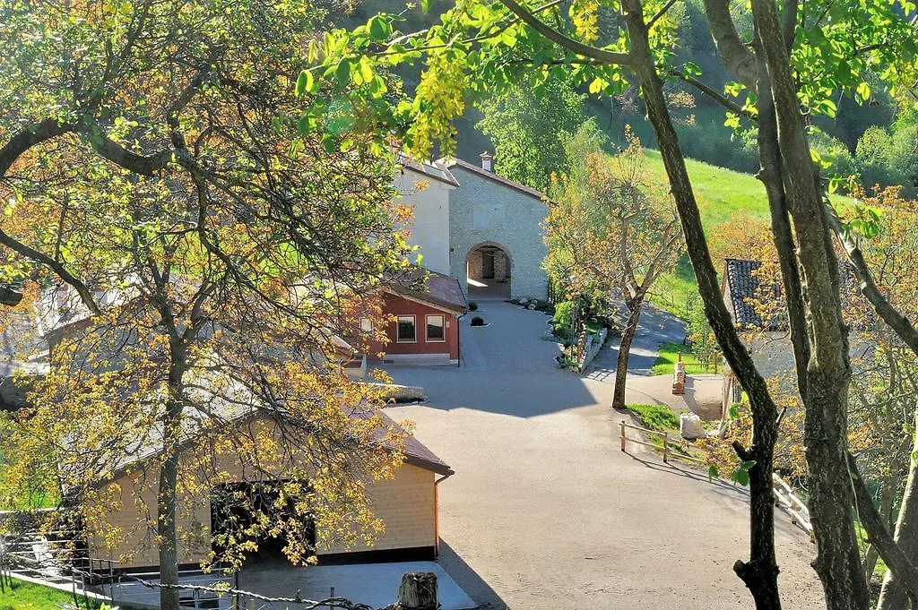 Il Maggiociondolo Agriturismo Villa Schio Italy